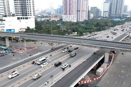 Ngắm cầu vượt thép Mai Dịch trước ngày thông xe 31/3