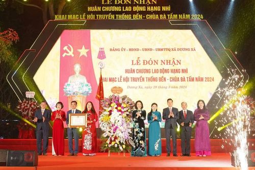 Xã Dương Xá, huyện Gia Lâm đón nhận Huân chương Lao động hạng Nhì