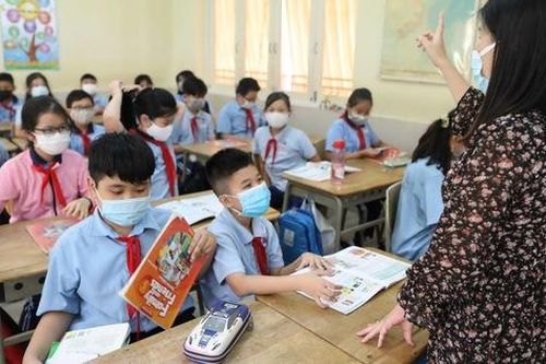 Giáo viên có bắt buộc hướng dẫn đề tài để giữ hạng?