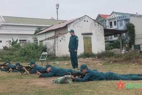 'Sao vuông' thành phố Hòa Bình thi đua huấn luyện giỏi