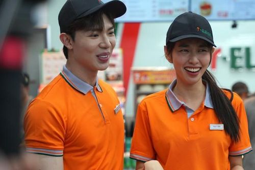 Bộ đôi Thùy Tiên, Erik 'sốc' và cảm thấy bất ổn khi trải nghiệm sự thật 'bất đắc dĩ' này