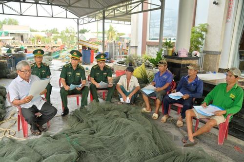 Ngư dân tiêu biểu trong tuyên truyền pháp luật ở khu vực biên giới biển