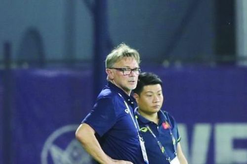 Ai thay ông Troussier?