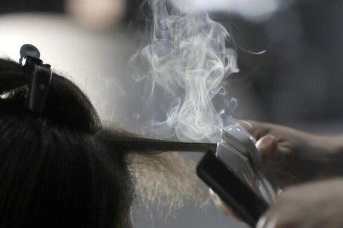 Quốc hội Pháp tranh luận về dự thảo Luật phân biệt đối xử về tóc