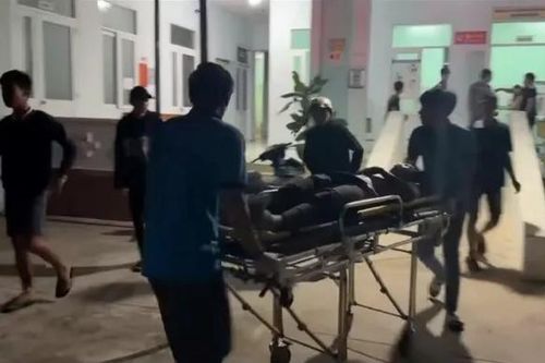 Điều tra vụ nam thanh niên nhập viện với hàng chục vết thương