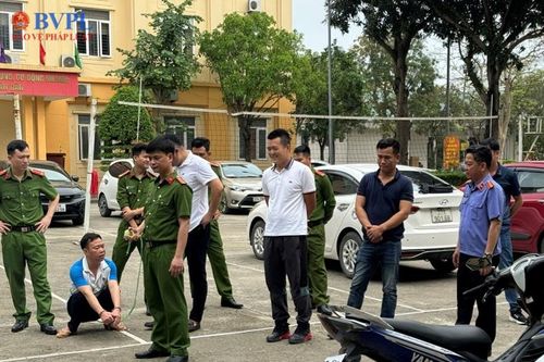 Kiểm sát thực nghiệm điều tra vụ tội phạm ma túy dùng súng bắn Công an