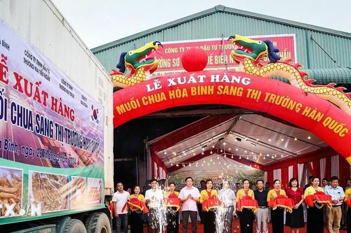 Hòa Bình: Xuất khẩu 7,5 tấn ớt muối chua sang thị trường Hàn Quốc