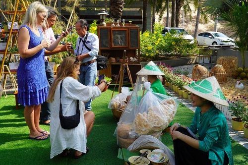 Bình Thuận: Đông đảo khách du lịch thích thú với món ăn thất truyền