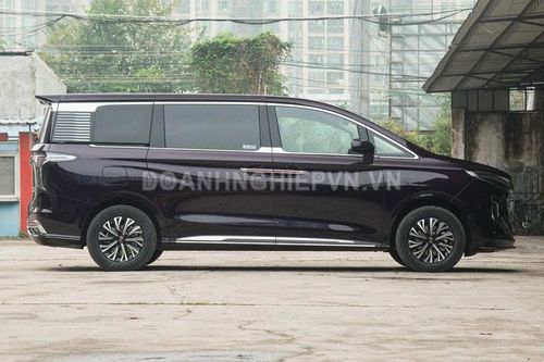 'Kẻ ngáng đường' Toyota Alphard ra mắt: Công suất 286 mã lực, tiêu thụ xăng ngang xe máy, giá gần 1,2 tỷ đồng