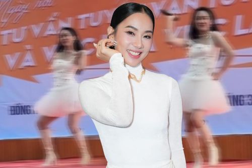 Đi hát trường học, Phạm Lịch khiến dân mạng ngán ngẩm