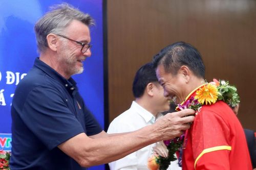 Không phải HLV Park Hang Seo, VFF chọn người khác thay Troussier tranh vé Olympic