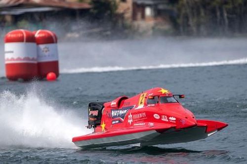 9 đội tranh tài tại Giải vô địch thế giới thuyền máy nhà nghề ở Quy Nhơn