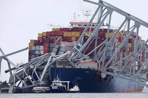 Vụ tàu đâm sập cầu Baltimore: Các công ty bảo hiểm có thể phải bồi thường tới 4 tỷ USD