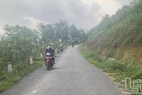 Đầu tư gần 15 tỷ đồng xây dựng đường Khe Hai - Văn Khánh