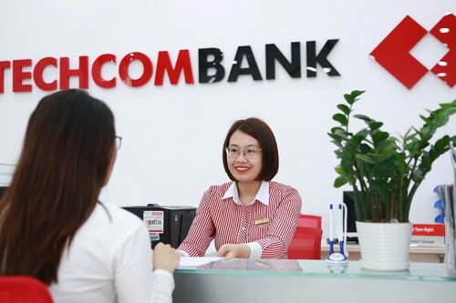 Ngân hàng Techcombank (TCB) muốn tăng gấp đôi vốn điều lệ, chia cổ tức 15% bằng tiền