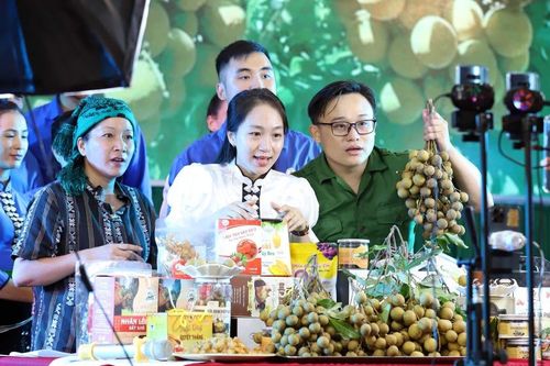 Nâng cao kỹ năng kinh doanh, phát triển thương hiệu trên nền tảng số