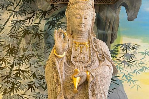 Thánh tượng Quán Thế Âm