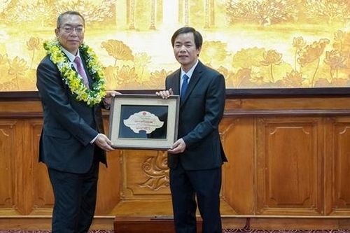 Trao tặng danh hiệu 'Công dân danh dự Thừa Thiên Huế' cho Giáo sư Hattori Tadashi