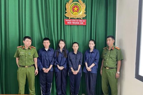 Tụ điểm mại dâm núp bóng nhà hàng thu lợi bất chính 10 tỷ đồng/tháng