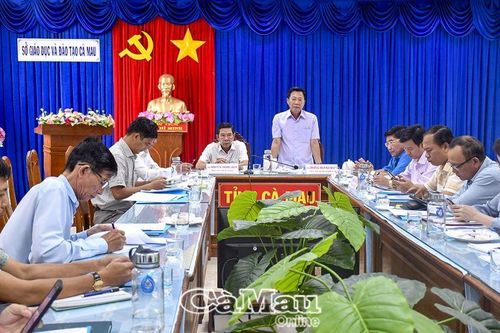 Xây dựng chính sách ưu đãi đặc thù, thu hút giáo viên đến những vùng khó khăn