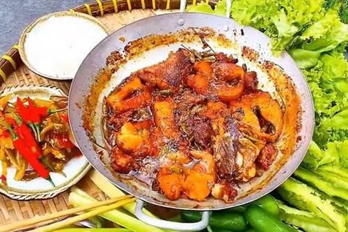 Bật mí cách làm món cá kho nước dừa thơm ngon, béo ngậy