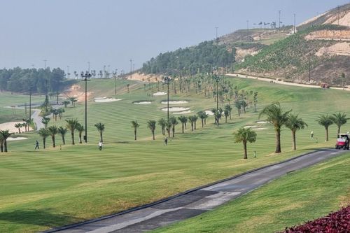 Bắc Giang: một nhân viên sân golf tử vong dưới hồ nước