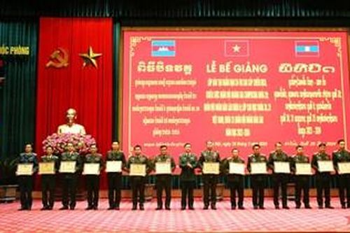 Học viện Quốc phòng bế giảng các lớp đào tạo ngắn hạn chỉ huy - tham mưu cao cấp và lớp cao học năm 2023-2024
