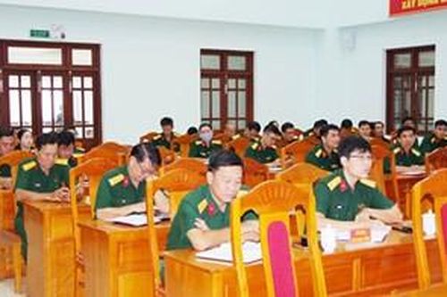 Bộ CHQS tỉnh Bình Thuận tổ chức học tập chuyên đề chính trị cho sĩ quan năm 2024