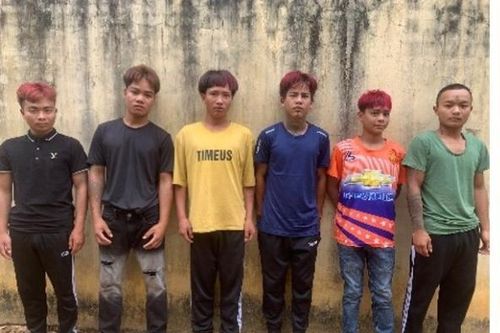 Gia Lai: Hai mẹ con bị nhóm đối tượng dùng dao khống chế cướp điện thoại