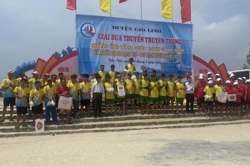 Quảng Trị ra quân khai thác vụ cá nam và khởi động mùa du lịch biển 2024