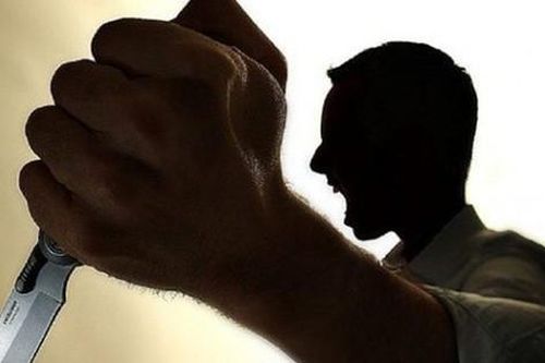 Mâu thuẫn khi dự tiệc đám cưới, dùng dao sát hại hàng xóm