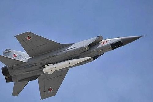 Ukraine hứng 99 tên lửa và máy bay không người lái
