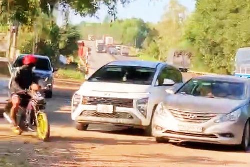 Công an Bình Định 'giải cứu' 3 công dân Trung Quốc bị lừa đưa sang Campuchia