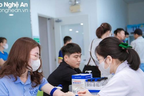 Bệnh viện Đa khoa Quang Khởi đồng hành cùng doanh nghiệp chăm sóc sức khỏe cho người lao động