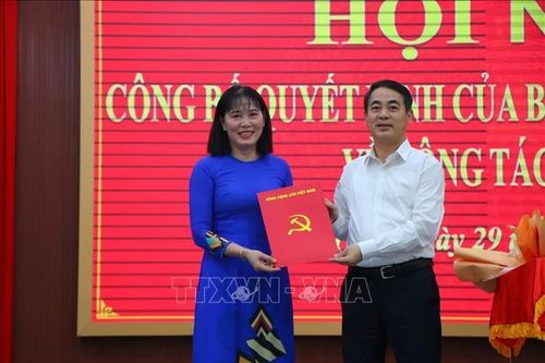 Hậu Giang điều động, luân chuyển nhiều cán bộ lãnh đạo chủ chốt