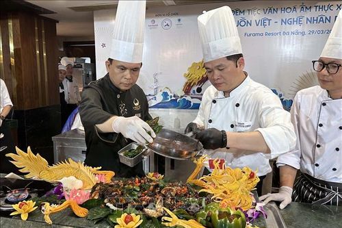 Tôn vinh ẩm thực Việt Nam qua chuỗi sự kiện 'Hành trình qua văn hóa ẩm thực Việt'