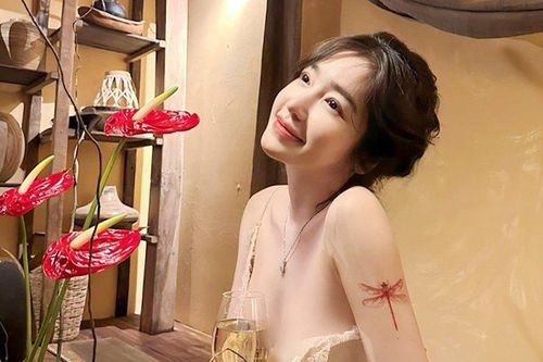 Hotmom Elly Trần vẫn sở hữu vóc dáng gợi cảm dù trải qua 2 lần sinh nở