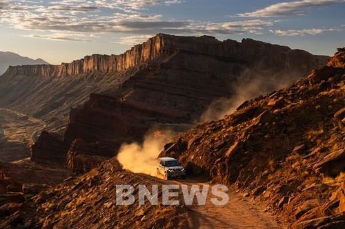 Defender OCTA hiệu năng cao đa địa hình đầu bảng sẽ ra mắt cuối năm nay