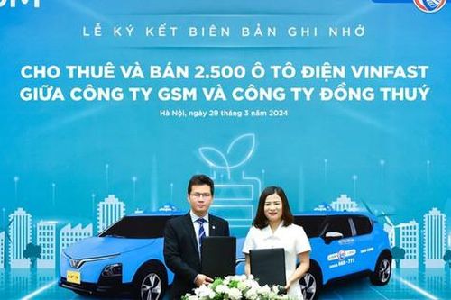 Lado Taxi thuê và mua thêm 2.500 xe điện VinFast