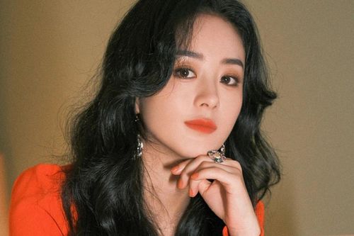 Triệu Lệ Dĩnh và bạn trai thông báo tin trọng đại, các fan chúc mừng không ngớt