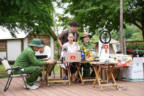 Bùng nổ livestream bán hàng (bài 2) - Chính phủ cùng các địa phương vào cuộc