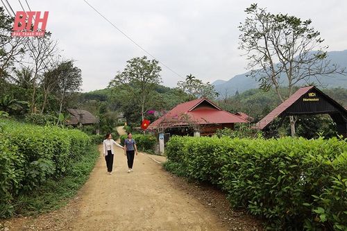 Bảo tồn và phát huy giá trị di sản văn hóa gắn với phát triển du lịch