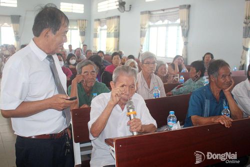 Rắc rối chuyện con trẻ 'yêu sớm'