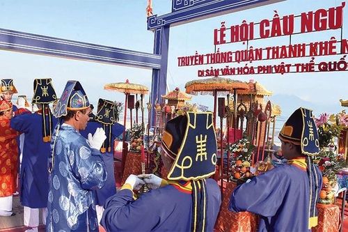 Xây dựng đô thị giàu bản sắc văn hóa