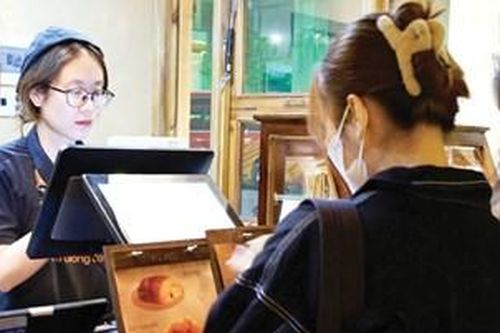 Làm thêm để trưởng thành