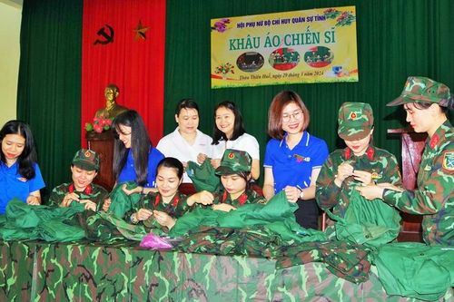 Gửi yêu thương trên thao trường