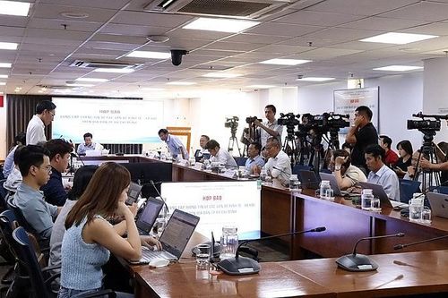 TP. Hồ Chí Minh: Không có chuyện thị trường bất động sản 'giậm chân tại chỗ'