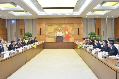 Chủ tịch Quốc hội Vương Đình Huệ tiếp Đoàn đại biểu Liên đoàn Các tổ chức kinh tế Nhật Bản