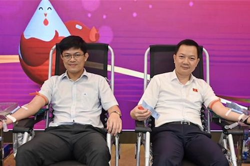 Đoàn Thanh niên 4 Văn phòng Trung ương tham gia hiến máu tình nguyện