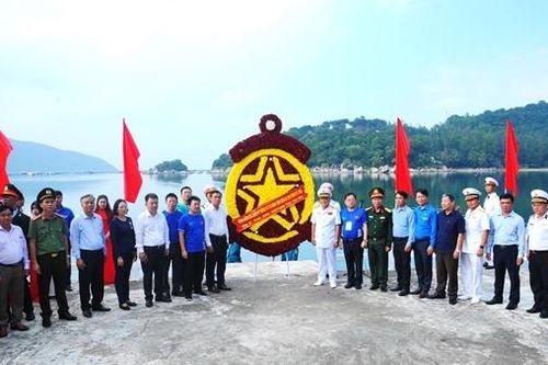 Tổ chức lễ tri ân tưởng niệm liệt sĩ ở bến Vũng Rô